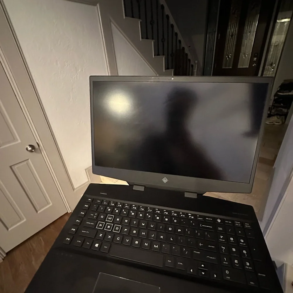 HP Omen 17”